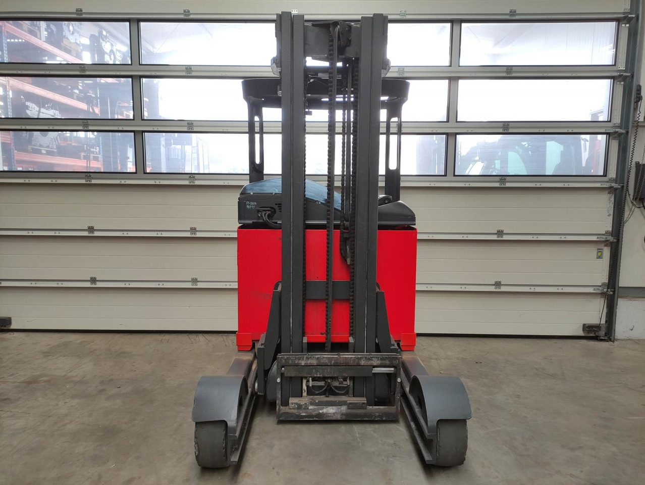 Linde R14G-12-115 *LACK NEU* - Schubmaststapler: das Bild 3 Linde R14G-12-115 *LACK NEU* - Schubmaststapler: das Bild 3