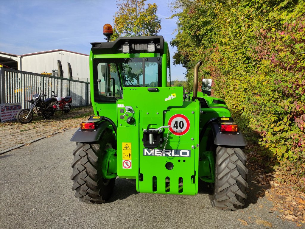 Merlo P27.6 Plus - 40km/h - Teleskoplader: das Bild 4 Merlo P27.6 Plus - 40km/h - Teleskoplader: das Bild 4