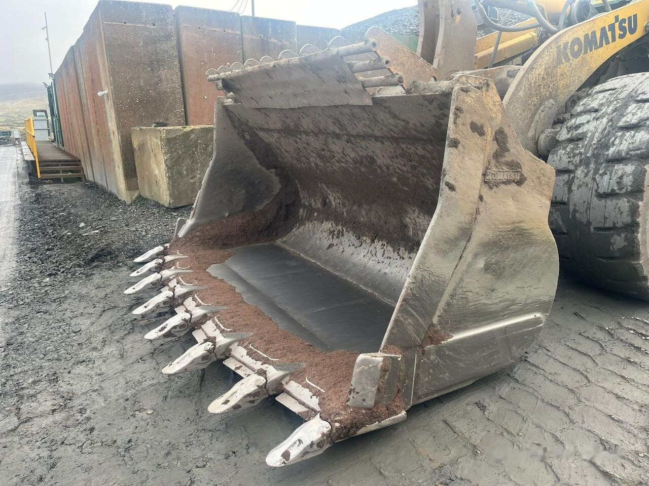Radlader Komatsu WA500-7: das Bild 9