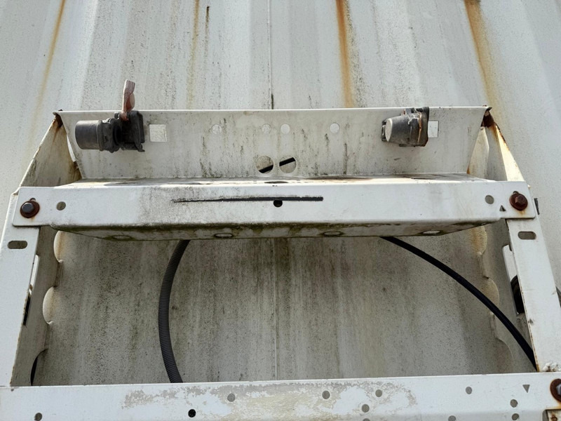 Krone KRONE SD TAUTLINER, 3 AXLE, STAR SLIDING ROOF, NL TRAILER. - Planenauflieger: das Bild 5 Krone KRONE SD TAUTLINER, 3 AXLE, STAR SLIDING ROOF, NL TRAILER. - Planenauflieger: das Bild 5