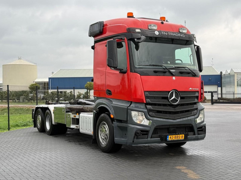 Mercedes-Benz ACTROS HAAKARM SYSTEEM, GOEDE STAAT, OMVORMER, 616.802 KM. - Abrollkipper: das Bild 1 Mercedes-Benz ACTROS HAAKARM SYSTEEM, GOEDE STAAT, OMVORMER, 616.802 KM. - Abrollkipper: das Bild 1