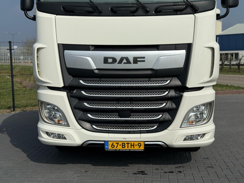 DAF XF 450 STAND KLIMA, FULL SPOILER, 2X BED, NL TRUCK. - Sattelzugmaschine: das Bild 4 DAF XF 450 STAND KLIMA, FULL SPOILER, 2X BED, NL TRUCK. - Sattelzugmaschine: das Bild 4