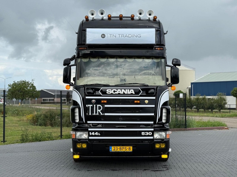 Scania R 144 530 SHOW TRUCK, INTERIEUR, OPEN UITLAAT, HOBBY, TOP. - Sattelzugmaschine: das Bild 3 Scania R 144 530 SHOW TRUCK, INTERIEUR, OPEN UITLAAT, HOBBY, TOP. - Sattelzugmaschine: das Bild 3