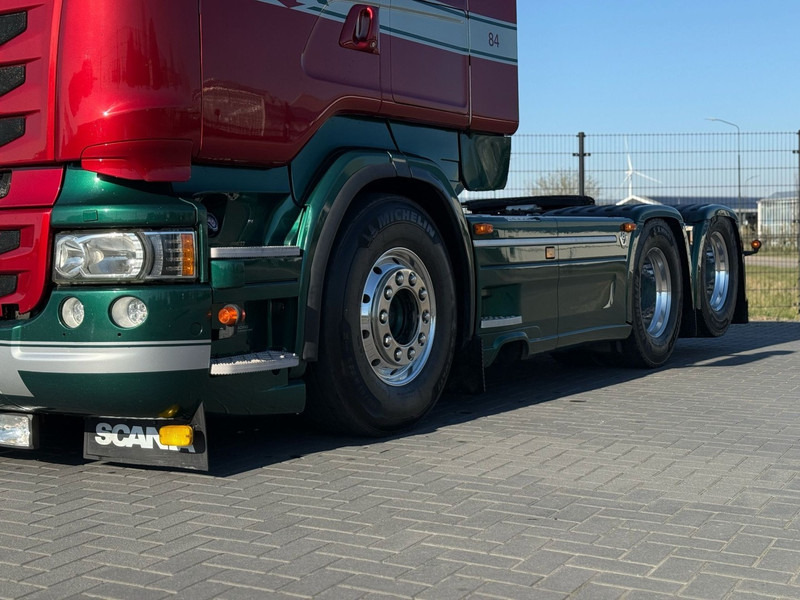 Scania R560 V8 SHOW TRUCK, INTERIOR, FULL AIR, LIKE NEW. - Sattelzugmaschine: das Bild 5 Scania R560 V8 SHOW TRUCK, INTERIOR, FULL AIR, LIKE NEW. - Sattelzugmaschine: das Bild 5