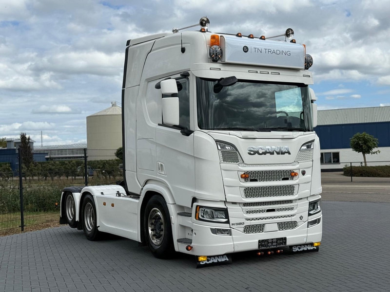 Scania R580 V8 NGS 3.15WB, RETARDER, VOLLUCHT, LEER, LED, KING OF THE ROAD. - Sattelzugmaschine: das Bild 1 Scania R580 V8 NGS 3.15WB, RETARDER, VOLLUCHT, LEER, LED, KING OF THE ROAD. - Sattelzugmaschine: das Bild 1