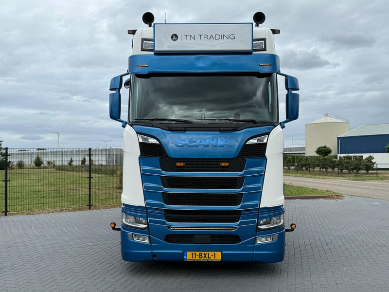 Scania S 660 BOOGIE, VOLLUCHT, RETARDER, LEER. - Sattelzugmaschine: das Bild 3 Scania S 660 BOOGIE, VOLLUCHT, RETARDER, LEER. - Sattelzugmaschine: das Bild 3