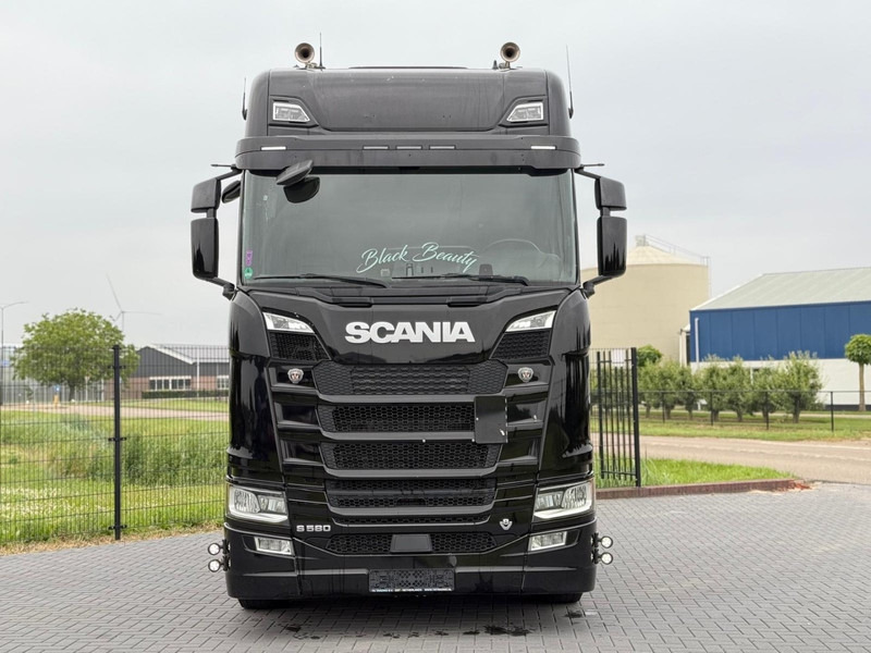 Scania S580 V8 NGS RETARDER, LEATHER, 2X TANK, TOP CONDITION! - Sattelzugmaschine: das Bild 4 Scania S580 V8 NGS RETARDER, LEATHER, 2X TANK, TOP CONDITION! - Sattelzugmaschine: das Bild 4