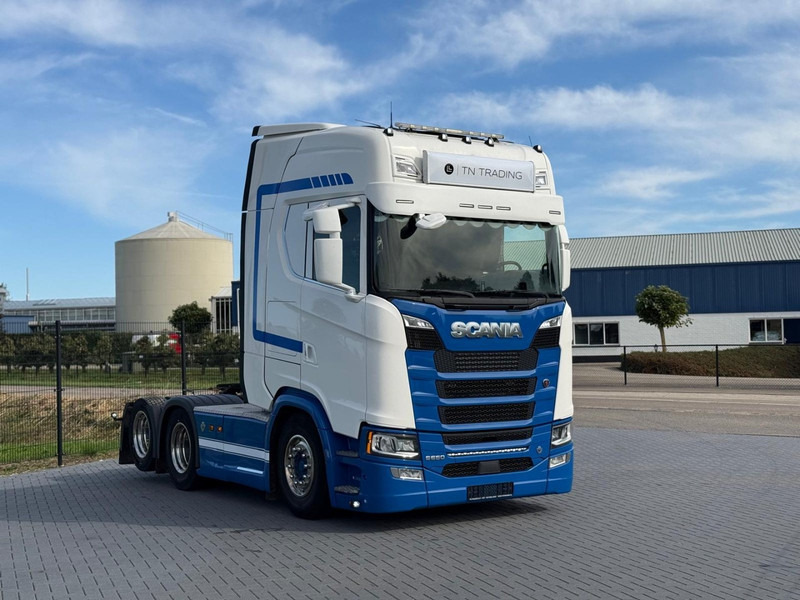 Scania S650 V8 NGS 2.95WB, PTO VOORBEREIDING, VOLLUCHT, KING OF THE ROAD, RETARDER, LEER. - Sattelzugmaschine: das Bild 4 Scania S650 V8 NGS 2.95WB, PTO VOORBEREIDING, VOLLUCHT, KING OF THE ROAD, RETARDER, LEER. - Sattelzugmaschine: das Bild 4