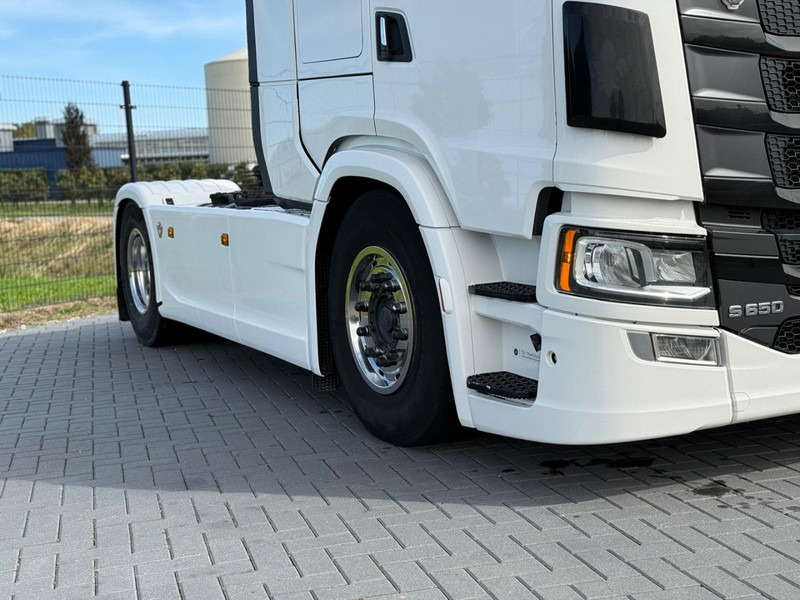 Scania S650 V8 NGS PARK COOL, VOLLUCHT, HYDRAULIEK, PTO, RETARDER, VOL SPOILER. - Sattelzugmaschine: das Bild 3 Scania S650 V8 NGS PARK COOL, VOLLUCHT, HYDRAULIEK, PTO, RETARDER, VOL SPOILER. - Sattelzugmaschine: das Bild 3