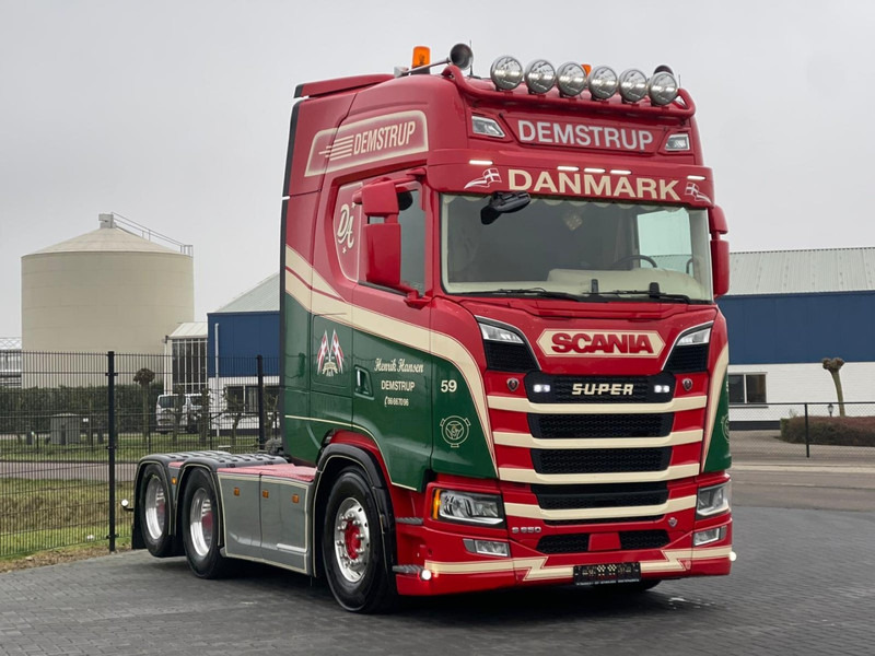 Scania S650 V8 NGS SHOW TRUCK, FULL AIR, RETARDER, PTO/HYDRAULIC! - Sattelzugmaschine: das Bild 1 Scania S650 V8 NGS SHOW TRUCK, FULL AIR, RETARDER, PTO/HYDRAULIC! - Sattelzugmaschine: das Bild 1