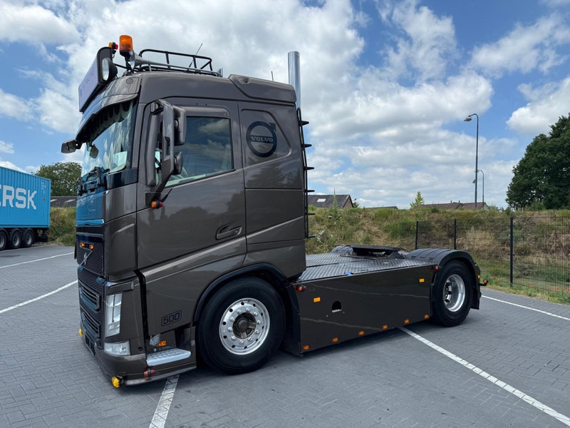 Volvo FH 13.500 SHOW TRUCK, FULL AIR, INTERIOR, TOP, HYDRAULIC. - Sattelzugmaschine: das Bild 3 Volvo FH 13.500 SHOW TRUCK, FULL AIR, INTERIOR, TOP, HYDRAULIC. - Sattelzugmaschine: das Bild 3