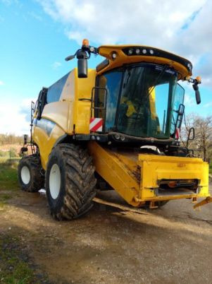 New Holland CX 780 - Mähdrescher: das Bild 1 New Holland CX 780 - Mähdrescher: das Bild 1