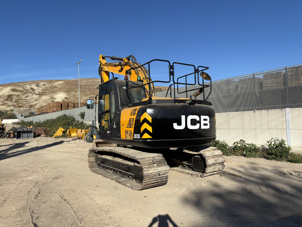 JCB JS131LC - Kettenbagger: das Bild 3 JCB JS131LC - Kettenbagger: das Bild 3