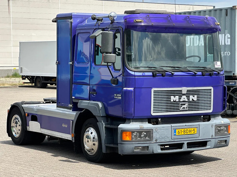 MAN 14.224 4x2 Euro 2 / 6 Cilinder / Manual / 290Tkm! - Sattelzugmaschine: das Bild 2 MAN 14.224 4x2 Euro 2 / 6 Cilinder / Manual / 290Tkm! - Sattelzugmaschine: das Bild 2