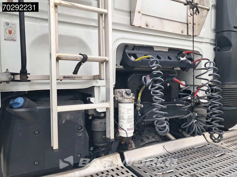 DAF XF 530 4X2 Mega SSC Retarder Hebesattel ACC Euro 6 - Sattelzugmaschine: das Bild 5 DAF XF 530 4X2 Mega SSC Retarder Hebesattel ACC Euro 6 - Sattelzugmaschine: das Bild 5
