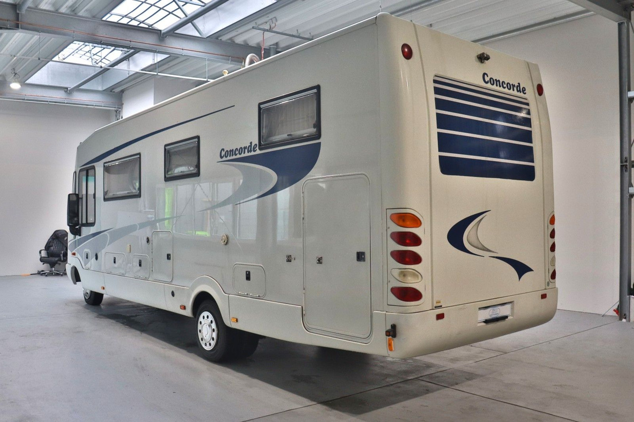Concorde Charisma I 880 F/Automatik/Festbett/Klima/Solar Concorde Charisma I 880 F/Automatik/Festbett/Klima/Solar - Integriertes Wohnmobil: das Bild 3 Concorde Charisma I 880 F/Automatik/Festbett/Klima/Solar Concorde Charisma I 880 F/Automatik/Festbett/Klima/Solar - Integriertes Wohnmobil: das Bild 3
