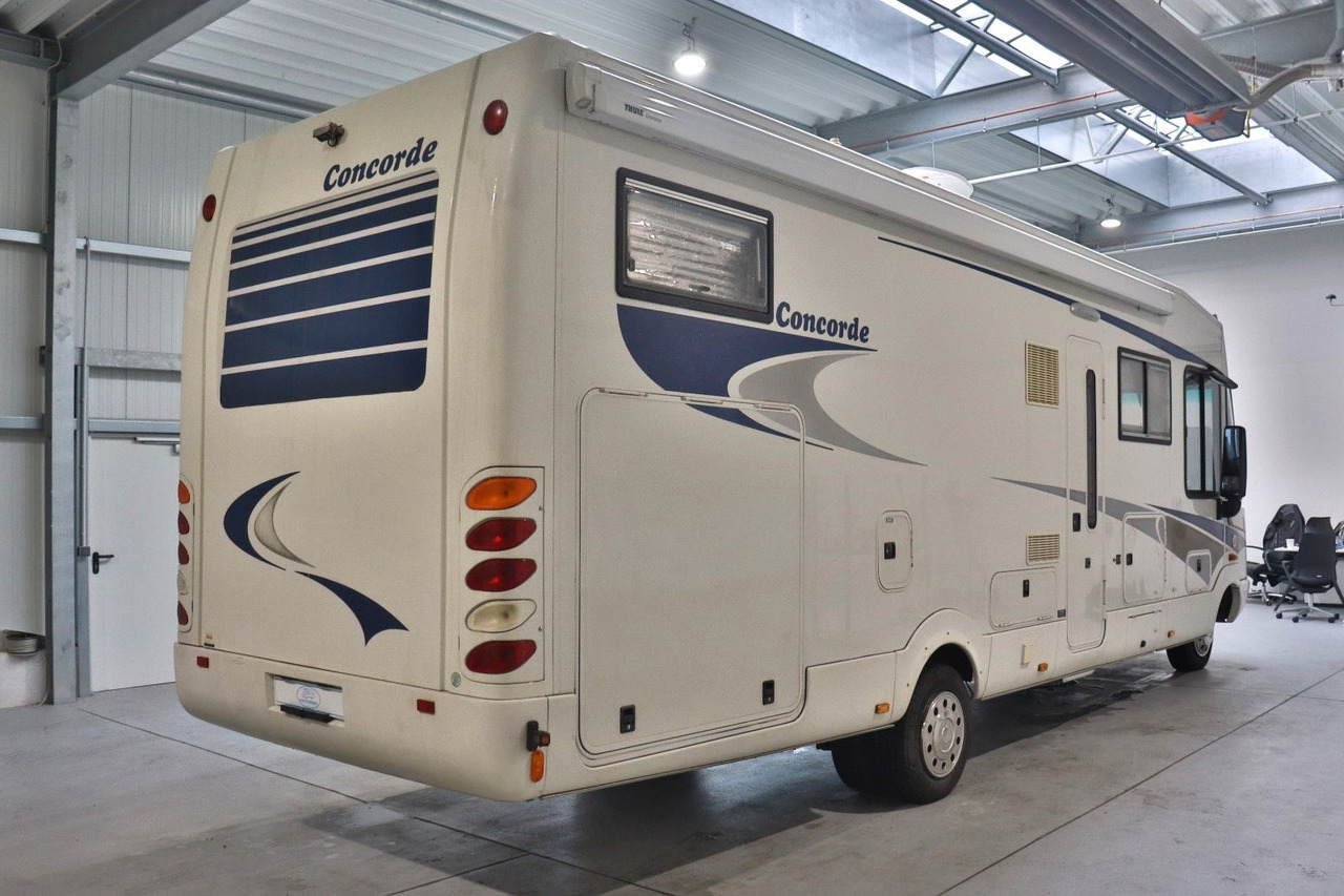 Concorde Charisma I 880 F/Automatik/Festbett/Klima/Solar Concorde Charisma I 880 F/Automatik/Festbett/Klima/Solar - Integriertes Wohnmobil: das Bild 4 Concorde Charisma I 880 F/Automatik/Festbett/Klima/Solar Concorde Charisma I 880 F/Automatik/Festbett/Klima/Solar - Integriertes Wohnmobil: das Bild 4