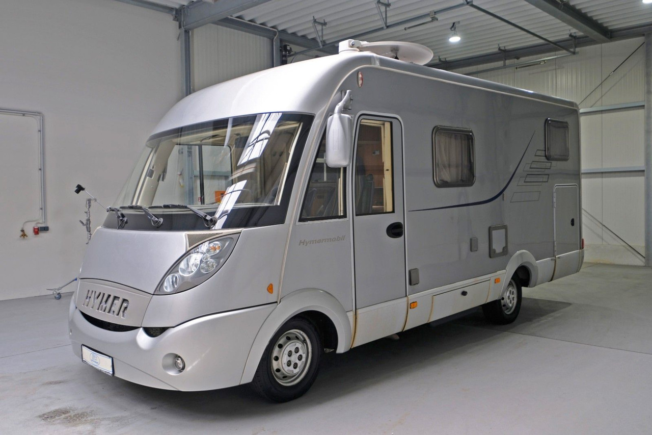 HYMER / ERIBA / HYMERCAR B 514 CL/Festbett+Hubbett/Garage/Klima/Markise - Integriertes Wohnmobil: das Bild 2 HYMER / ERIBA / HYMERCAR B 514 CL/Festbett+Hubbett/Garage/Klima/Markise - Integriertes Wohnmobil: das Bild 2