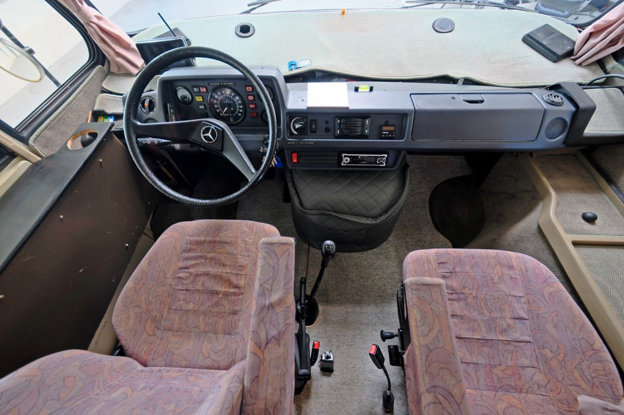 HYMER / ERIBA / HYMERCAR S 700/Festbett+Hubbett/Standklima/Markise - Integriertes Wohnmobil: das Bild 5 HYMER / ERIBA / HYMERCAR S 700/Festbett+Hubbett/Standklima/Markise - Integriertes Wohnmobil: das Bild 5