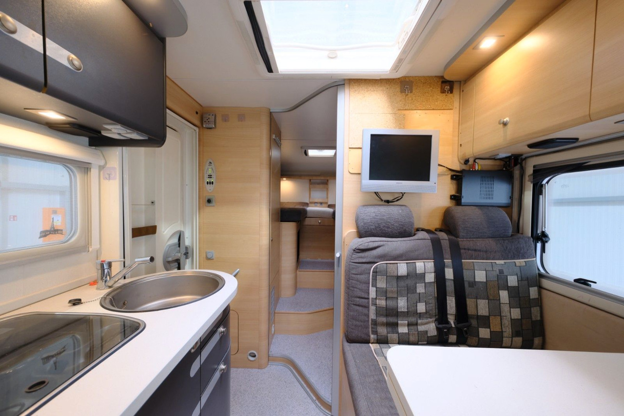 Teilintegriertes Wohnmobil Knaus Van TI 600 ME/Einzelbetten/Garage/Klima/Solar: das Bild 11