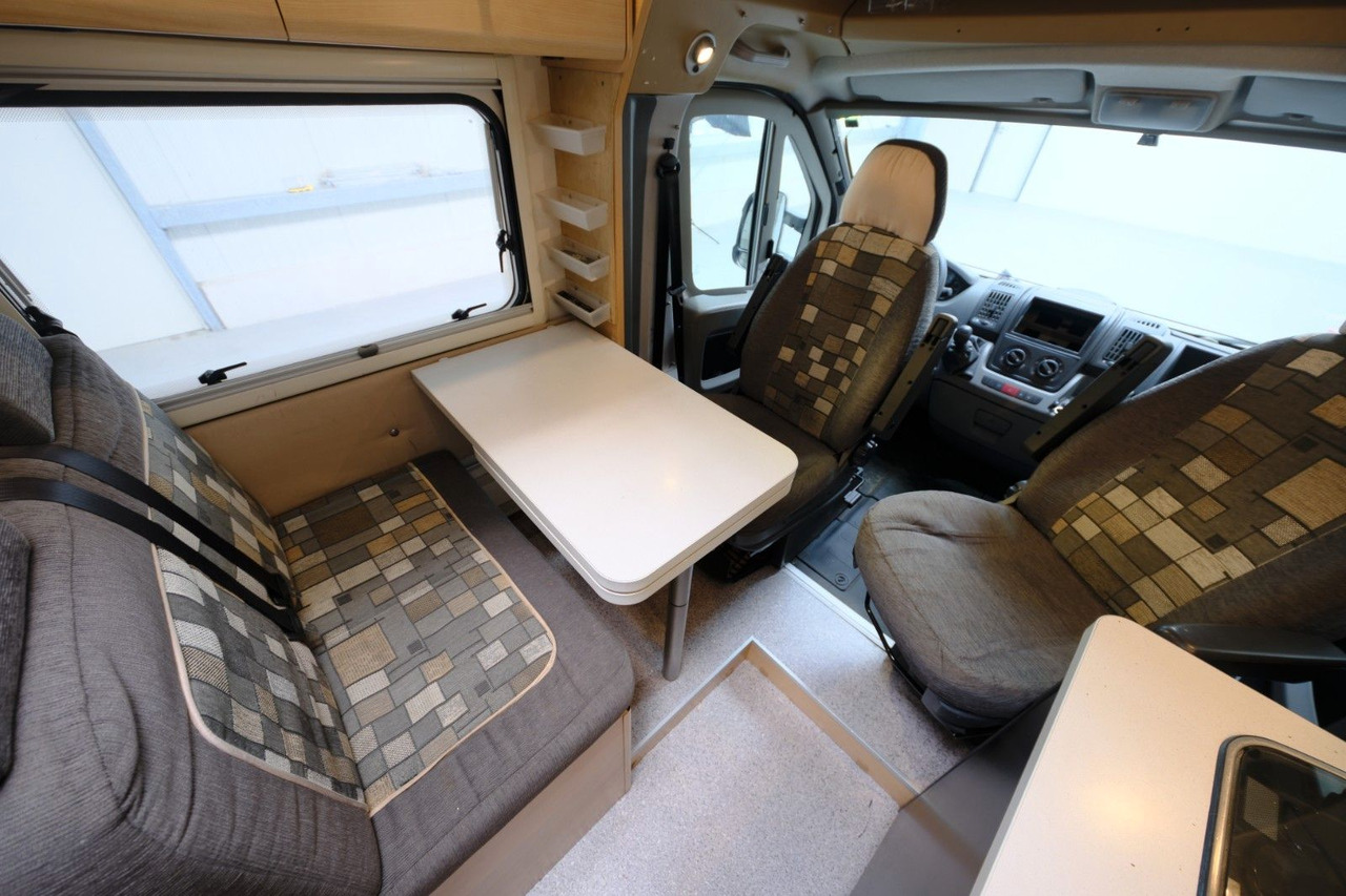 Teilintegriertes Wohnmobil Knaus Van TI 600 ME/Einzelbetten/Garage/Klima/Solar: das Bild 8