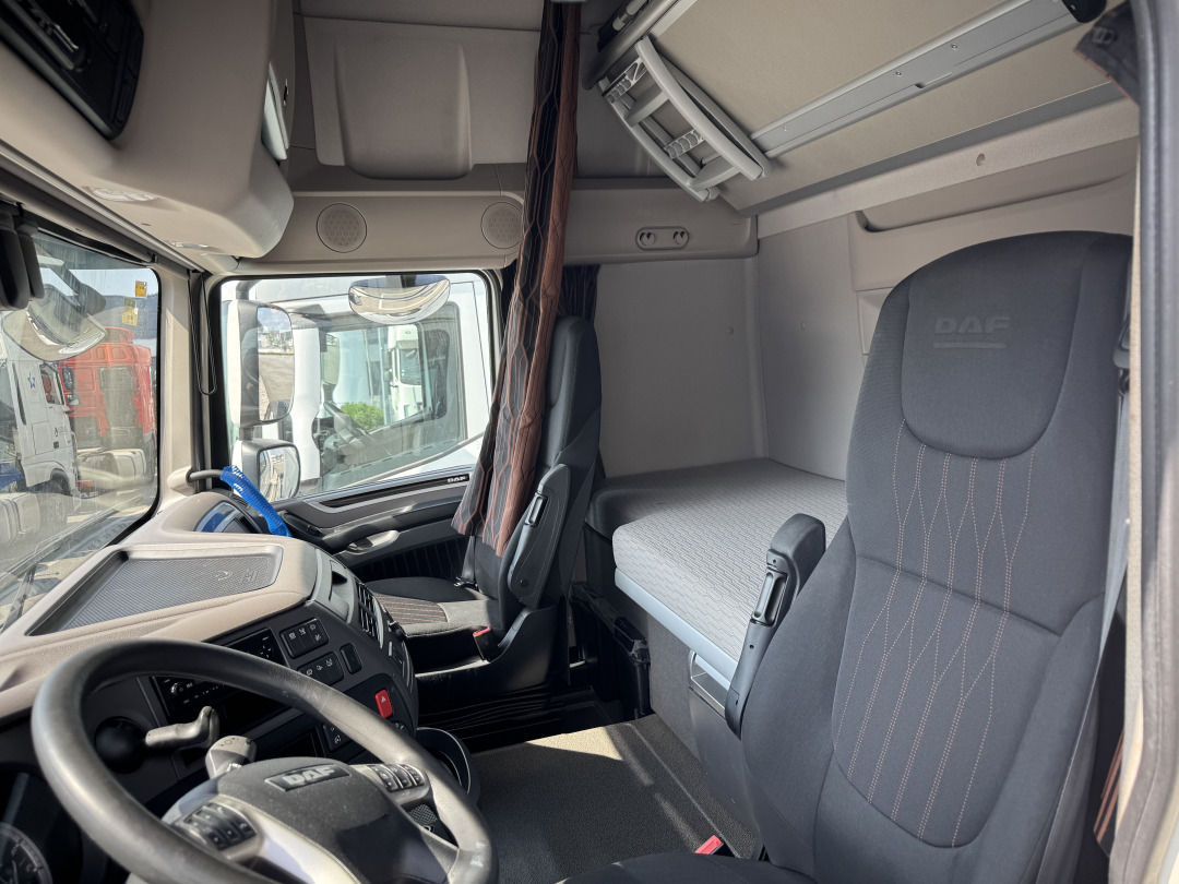 DAF XF 530 Super Space Cab - Sattelzugmaschine: das Bild 4 DAF XF 530 Super Space Cab - Sattelzugmaschine: das Bild 4