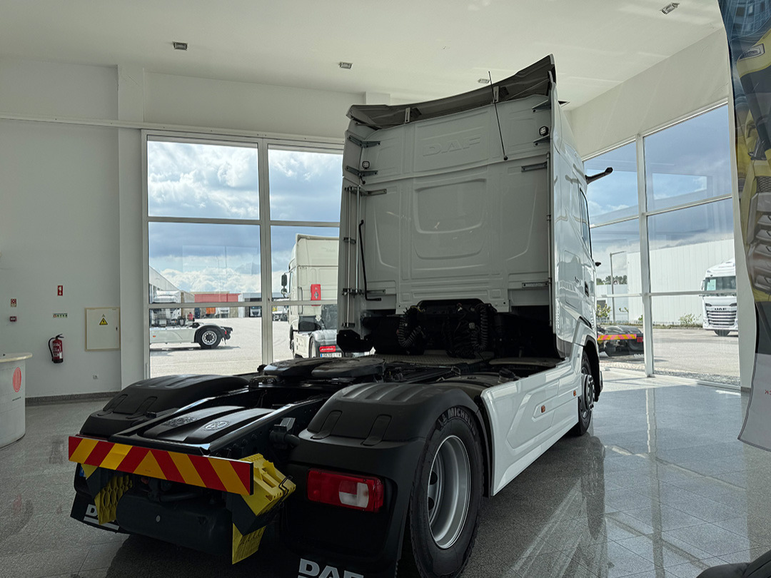 DAF XG 480 FT - Sattelzugmaschine: das Bild 2 DAF XG 480 FT - Sattelzugmaschine: das Bild 2