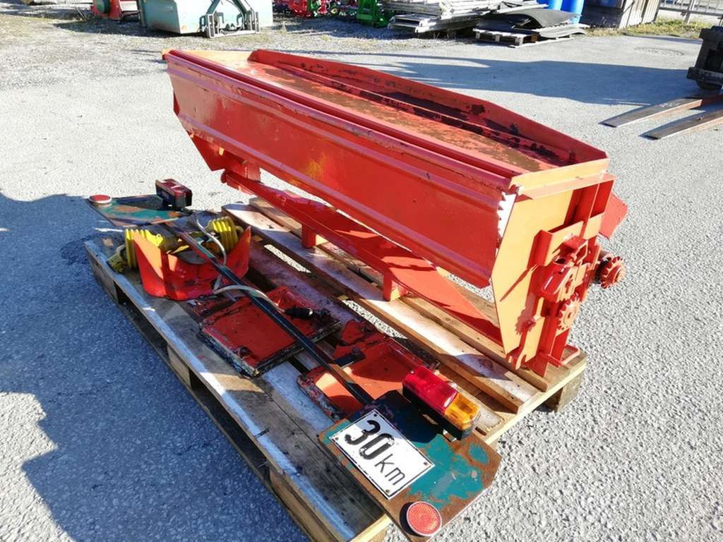 Reform Streuwerk zu Muli (11712) - Düngetechnik: das Bild 4 Reform Streuwerk zu Muli (11712) - Düngetechnik: das Bild 4