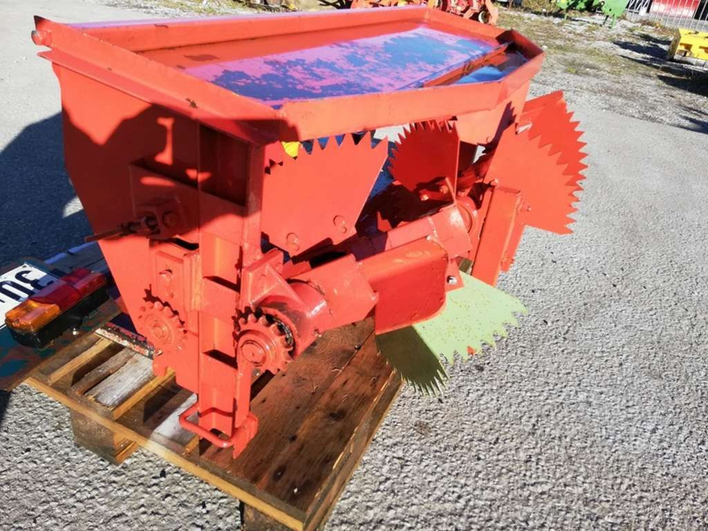 Reform Streuwerk zu Muli (11712) - Düngetechnik: das Bild 3 Reform Streuwerk zu Muli (11712) - Düngetechnik: das Bild 3