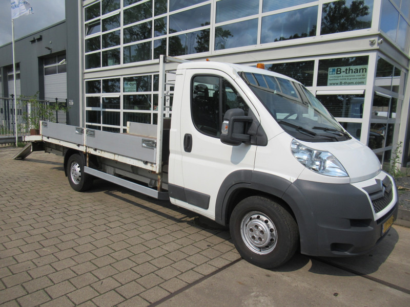 Citroën Jumper 35 2.2 HDI 110KW L4 Heavy Autotransporter - Pritsche Transporter: das Bild 2 Citroën Jumper 35 2.2 HDI 110KW L4 Heavy Autotransporter - Pritsche Transporter: das Bild 2