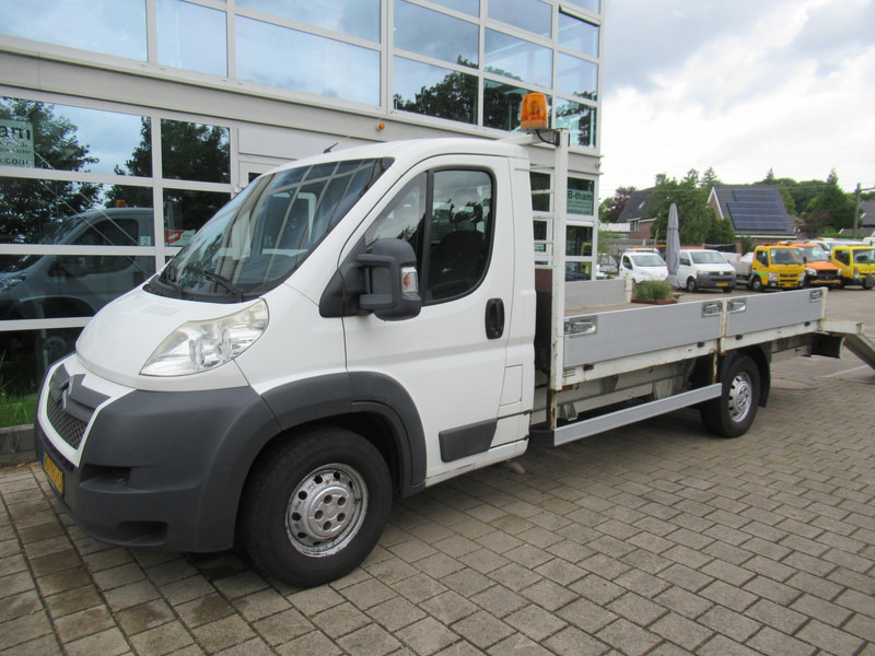 Citroën Jumper 35 2.2 HDI 110KW L4 Heavy Autotransporter - Pritsche Transporter: das Bild 5 Citroën Jumper 35 2.2 HDI 110KW L4 Heavy Autotransporter - Pritsche Transporter: das Bild 5