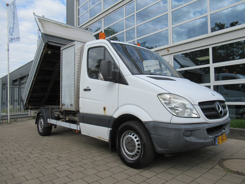 Mercedes-Benz Sprinter 310 2.2 CDI 70KW 366 3-Z./S./W. Kipper Tipper - Kipper Transporter: das Bild 4 Mercedes-Benz Sprinter 310 2.2 CDI 70KW 366 3-Z./S./W. Kipper Tipper - Kipper Transporter: das Bild 4