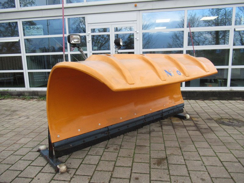 NIDO SNK 240-R EPZ 24V 270CM Schneepflug Snow Plow Sneeuwploeg - Schneeräumfahrzeug: das Bild 3 NIDO SNK 240-R EPZ 24V 270CM Schneepflug Snow Plow Sneeuwploeg - Schneeräumfahrzeug: das Bild 3