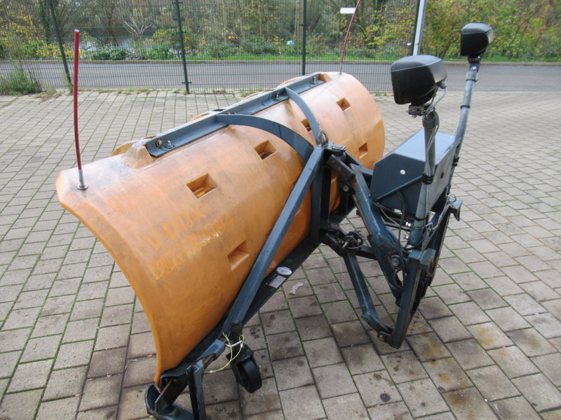 NIDO SNK 240-R EPZ 24V 270CM Schneepflug Snow Plow Sneeuwploeg - Schneeräumfahrzeug: das Bild 5 NIDO SNK 240-R EPZ 24V 270CM Schneepflug Snow Plow Sneeuwploeg - Schneeräumfahrzeug: das Bild 5