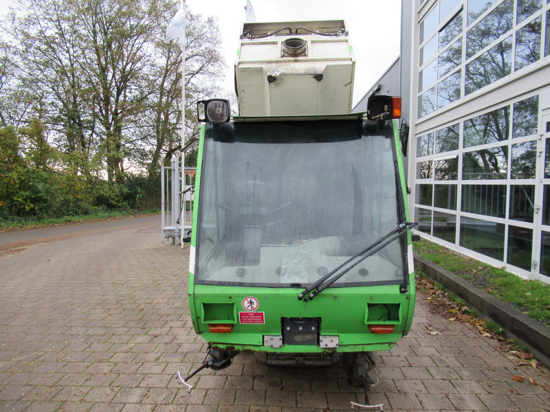 TENNANT HMF 214 Veegmachine, DEFECT / FOR PARTS - Kehrmaschine: das Bild 3 TENNANT HMF 214 Veegmachine, DEFECT / FOR PARTS - Kehrmaschine: das Bild 3