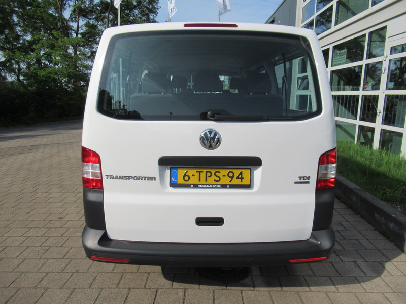 Volkswagen Transporter Kombi T5 2.0 TDI 62KW L2H1 Comf. 9-Personen - Kleinbus, Personentransporter: das Bild 4 Volkswagen Transporter Kombi T5 2.0 TDI 62KW L2H1 Comf. 9-Personen - Kleinbus, Personentransporter: das Bild 4