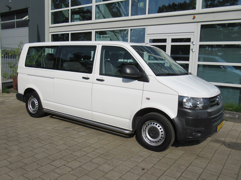 Volkswagen Transporter Kombi T5 2.0 TDI 62KW L2H1 Comf. 9-Personen - Kleinbus, Personentransporter: das Bild 3 Volkswagen Transporter Kombi T5 2.0 TDI 62KW L2H1 Comf. 9-Personen - Kleinbus, Personentransporter: das Bild 3