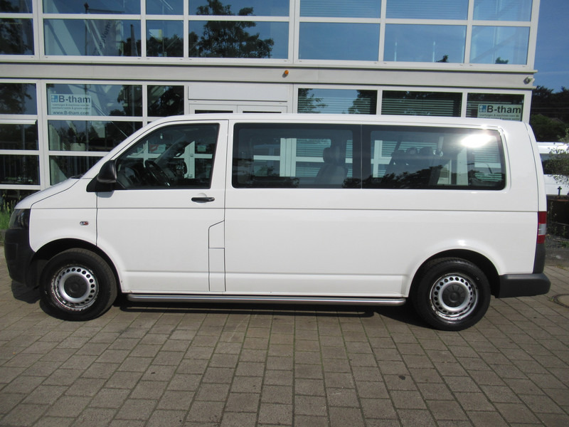 Volkswagen Transporter Kombi T5 2.0 TDI 62KW L2H1 Comf. 9-Personen - Kleinbus, Personentransporter: das Bild 5 Volkswagen Transporter Kombi T5 2.0 TDI 62KW L2H1 Comf. 9-Personen - Kleinbus, Personentransporter: das Bild 5