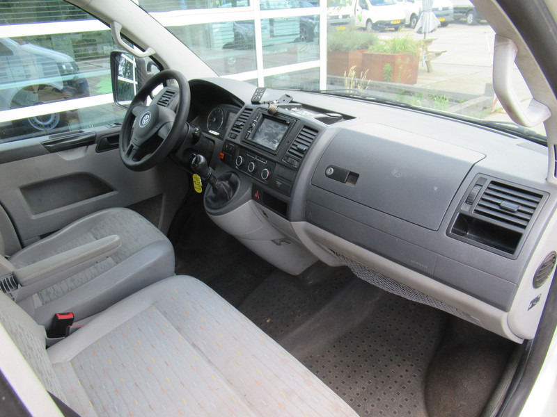 Pritsche Transporter, Transporter mit Doppelkabine Volkswagen Transporter T5 2.0i 85KW CNG - Benzine L2H1 DOKA Dubbelcabine: das Bild 8