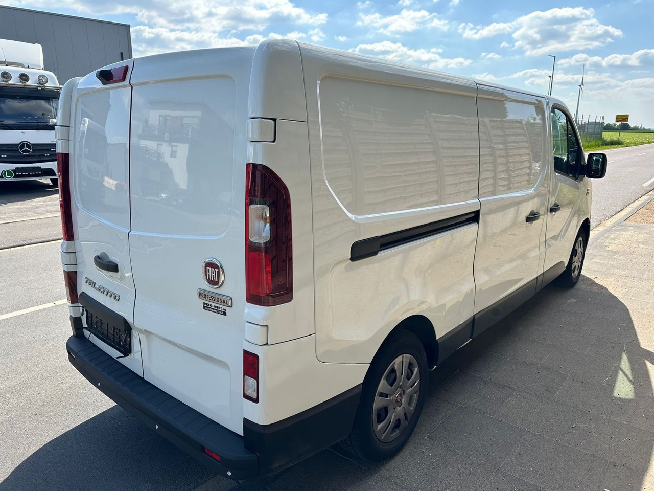 Fiat Talento 2.0 Ecojet L2H1*Kamera* Serviceneu*Klima - Kleintransporter: das Bild 4 Fiat Talento 2.0 Ecojet L2H1*Kamera* Serviceneu*Klima - Kleintransporter: das Bild 4