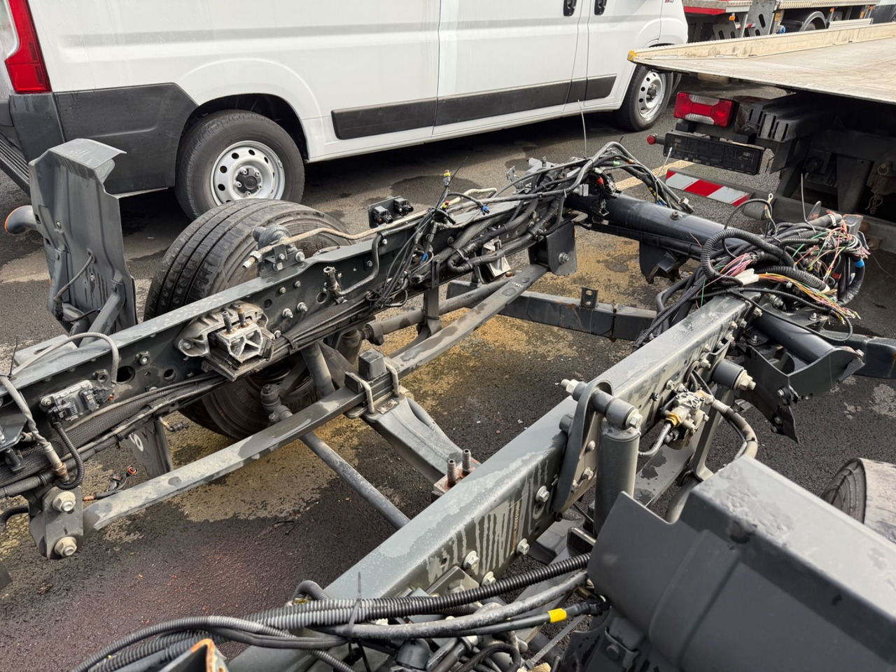 Iveco Eurocargo 110EL250 Unfallchassis - Autotransporter LKW: das Bild 3 Iveco Eurocargo 110EL250 Unfallchassis - Autotransporter LKW: das Bild 3