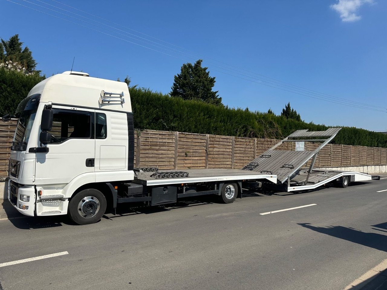 MAN 8.250 TGL*VDI2700*TOP*4-er Zug BFT Anhänger MAN 8.250 TGL*4er-Zug*XLX Kabine*VDI2700*TOP* - Autotransporter LKW: das Bild 2 MAN 8.250 TGL*VDI2700*TOP*4-er Zug BFT Anhänger MAN 8.250 TGL*4er-Zug*XLX Kabine*VDI2700*TOP* - Autotransporter LKW: das Bild 2