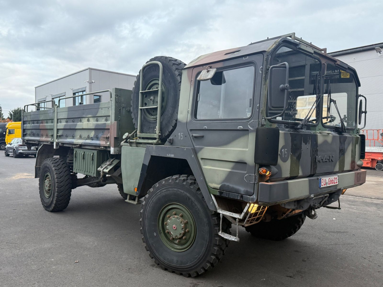 MAN KAT 1 5T MIL GL 4x4 , Pritsche, Allrad, viel neu - Pritsche LKW: das Bild 4 MAN KAT 1 5T MIL GL 4x4 , Pritsche, Allrad, viel neu - Pritsche LKW: das Bild 4