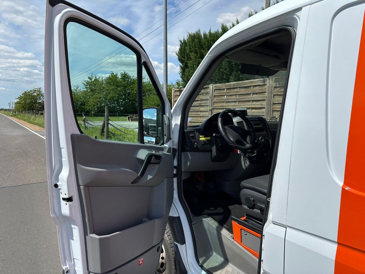 Mercedes-Benz Sprinter 515 CDI 4X4 13,2m Versailift ET-38-LFHD - Leasing Mercedes-Benz Sprinter 515 CDI 4X4 13,2m Versailift ET-38-LFHD: das Bild 9