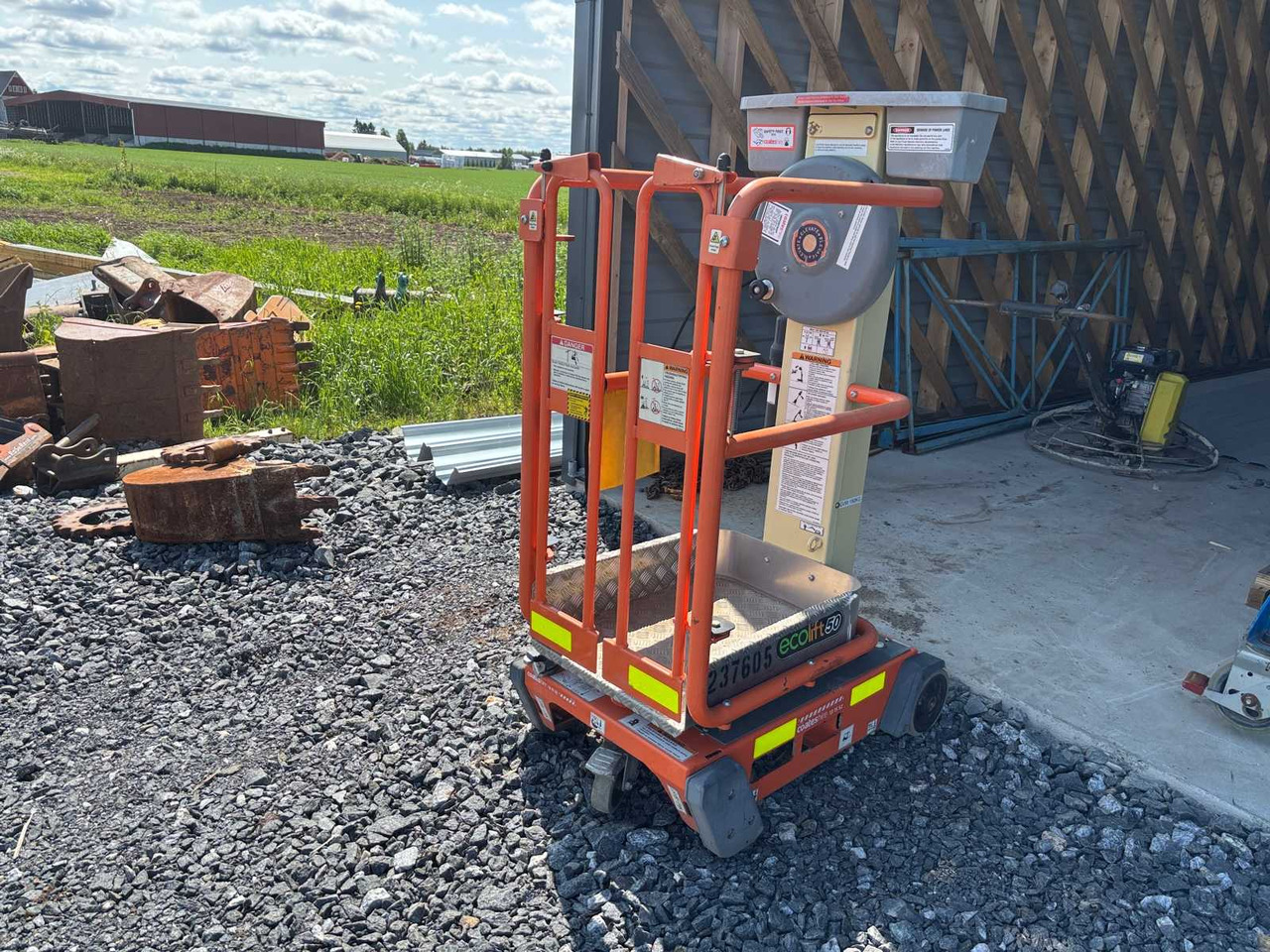 Aerial work platform JLG Ecolift 50 - Teleskopmastbühne: das Bild 1 Aerial work platform JLG Ecolift 50 - Teleskopmastbühne: das Bild 1
