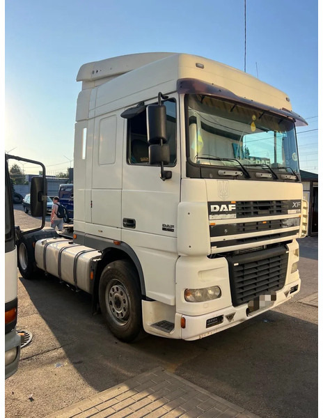 DAF XF 95.480 Manual - Terminaltraktor: das Bild 2 DAF XF 95.480 Manual - Terminaltraktor: das Bild 2