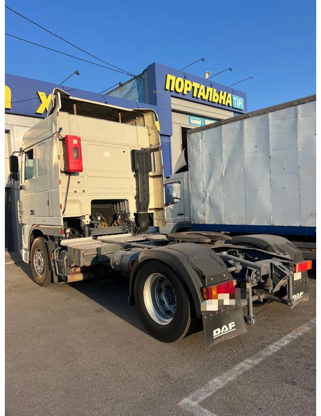 DAF XF 95.480 Manual - Terminaltraktor: das Bild 3 DAF XF 95.480 Manual - Terminaltraktor: das Bild 3