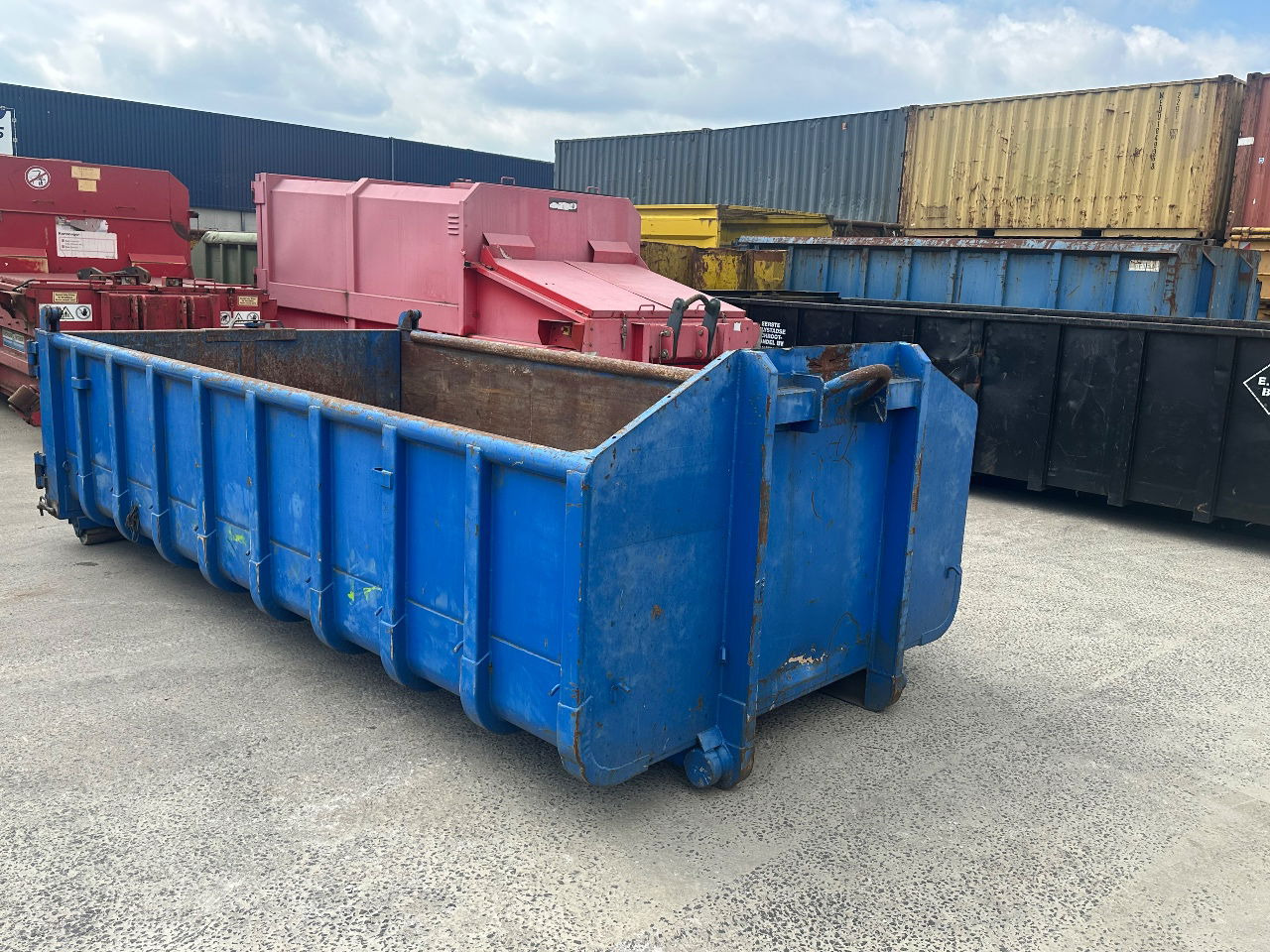 Abrollcontainer ALL-IN Containers 10 m3 franse klep deuren: das Bild 1