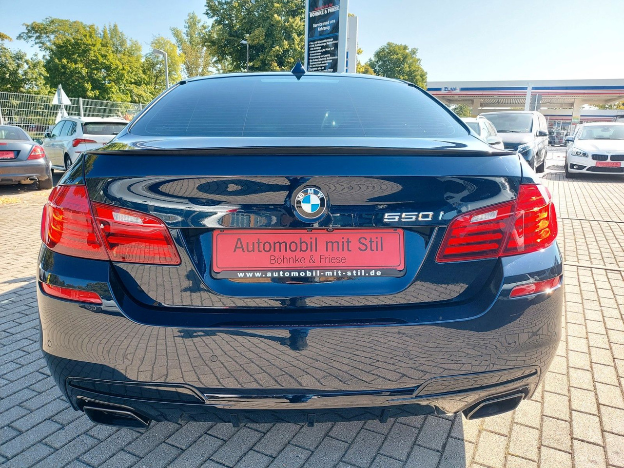 BMW 550i Limousine Autom. M-Sport HUD Glasdach H&K - Limousine: das Bild 5 BMW 550i Limousine Autom. M-Sport HUD Glasdach H&K - Limousine: das Bild 5