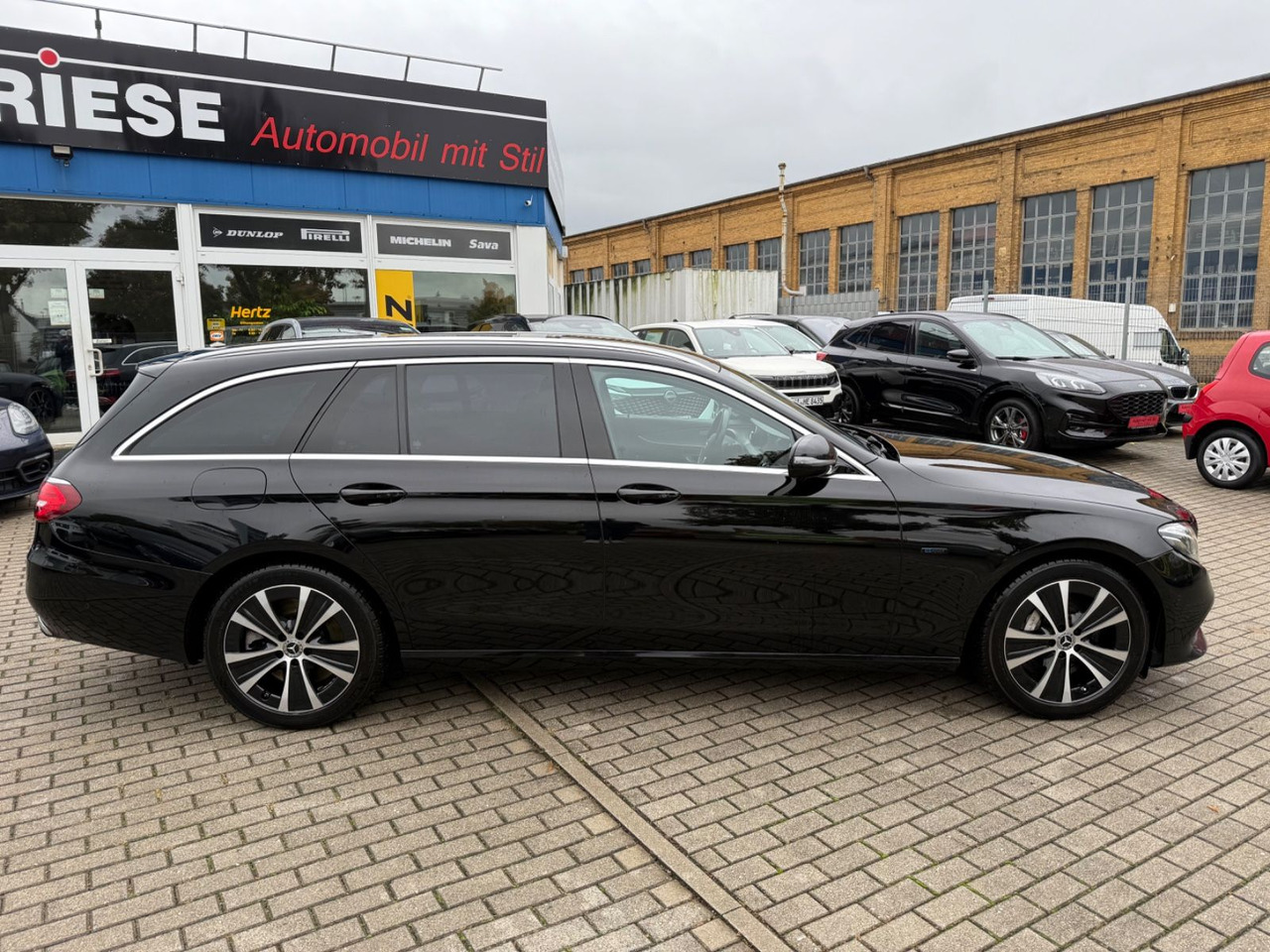 Mercedes-Benz E -Klasse T-Modell E 300 de LED NAVI ACC TEILLED - Kombi: das Bild 3 Mercedes-Benz E -Klasse T-Modell E 300 de LED NAVI ACC TEILLED - Kombi: das Bild 3